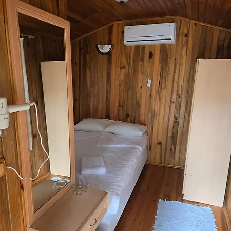 Korsan Guest house Olympos